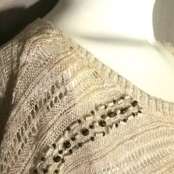 3/$25 Jones NY Beachy Crochet Top or cover up - Picture 4 of 11